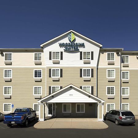 Woodspring Suites Topeka Exterior photo